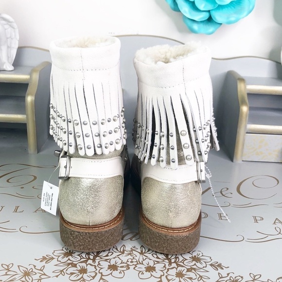 Coach gold metallic leather fringed boots - Picture 4 of 16